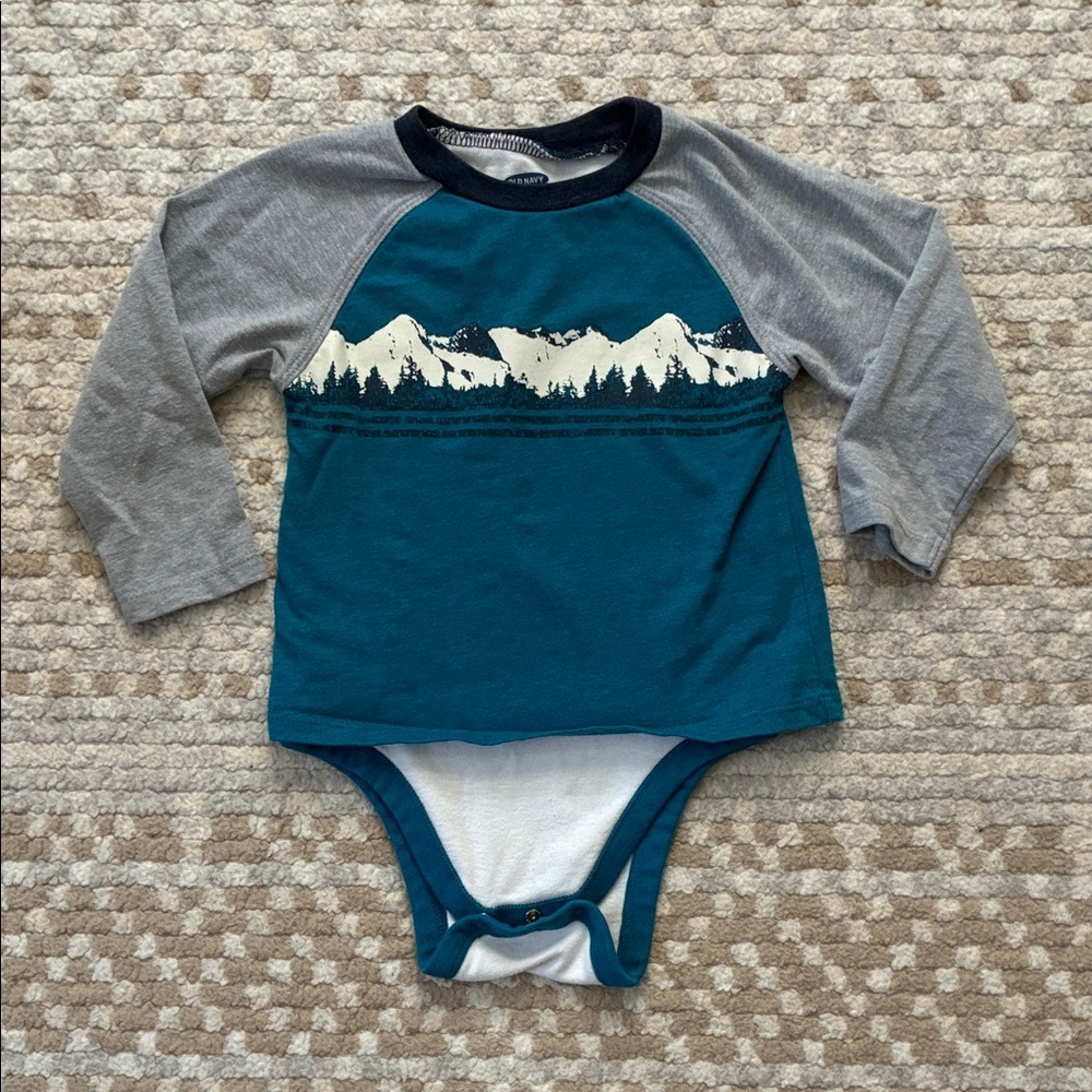 Old Navy Mountain Long Sleeve Onesie - 18-24 Months